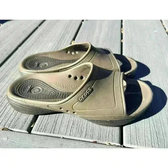 CROCS Brown Slides‎ Slip On Sandals Unisex Size: Men 5 Women 7 Two Tone - Picture 2 of 6